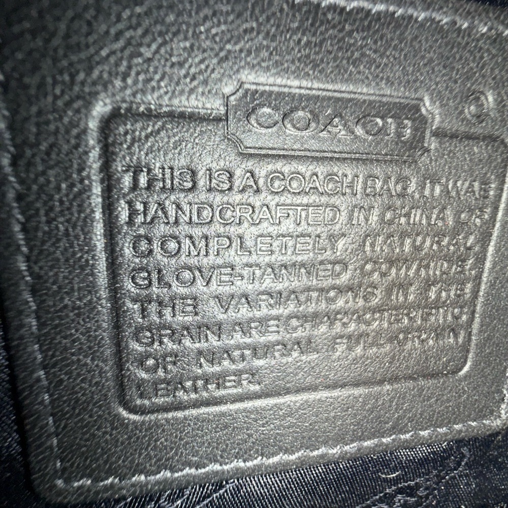Coach Black Leather Zip Wallet - Picture 2 of 4